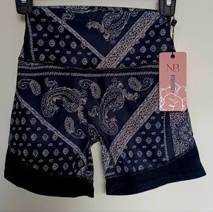 NoireBlanc Shorts